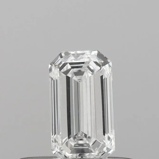 0.30ct Emerald Lab Grown Diamond (Colour D, Clarity SI1, IGI Certified)