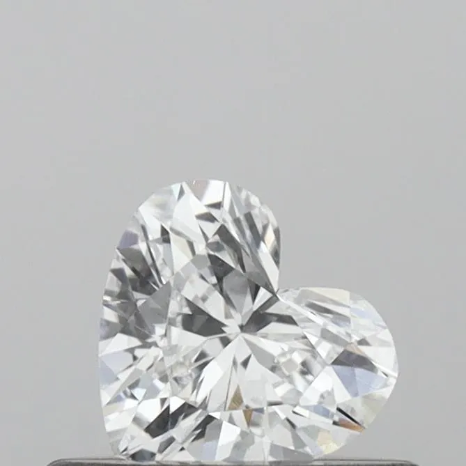 0.30ct Heart Lab Grown Diamond (Colour D, Clarity VVS2, IGI Certified)