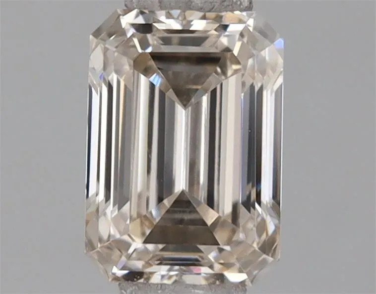 0.49ct Emerald Lab Grown Diamond (Colour J, Clarity VVS2, IGI Certified)