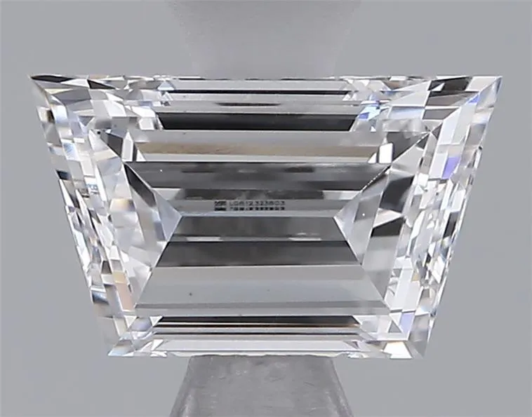 0.80ct Trapeze Lab Grown Diamond (Colour E, Clarity VS1, IGI Certified)