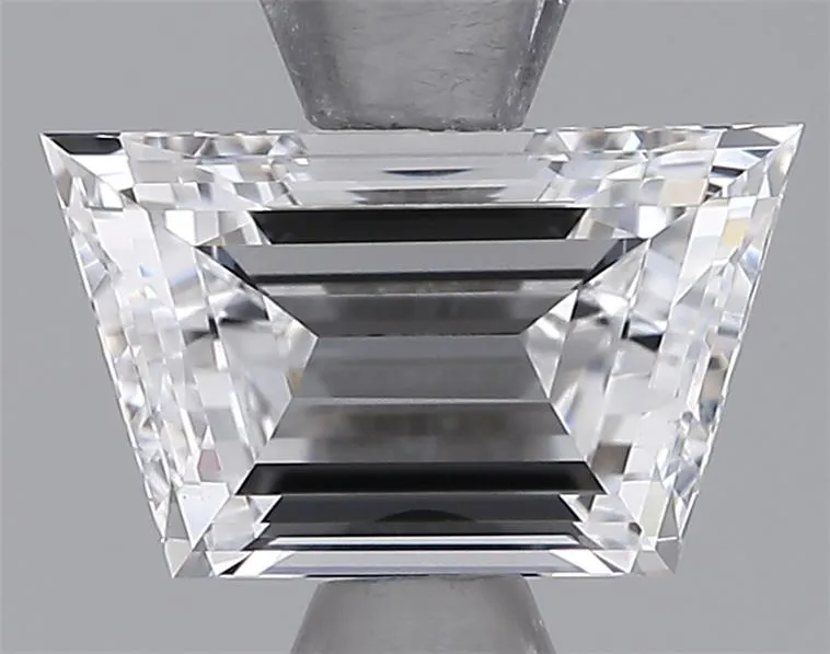 0.89ct Trapeze Lab Grown Diamond (Colour D, Clarity VS1, IGI Certified)