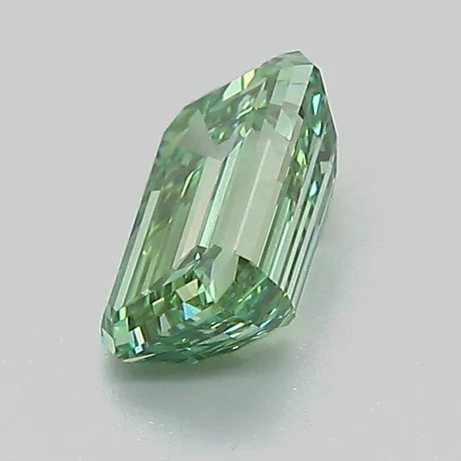 1.00ct Emerald Lab Grown Diamond (Colour Fancy Vivid Green, Clarity VVS2, IGI Certified)