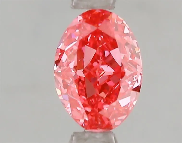 1.01ct Oval Lab Grown Diamond (Colour Fancy Vivid Pink, Clarity VS2, IGI Certified)