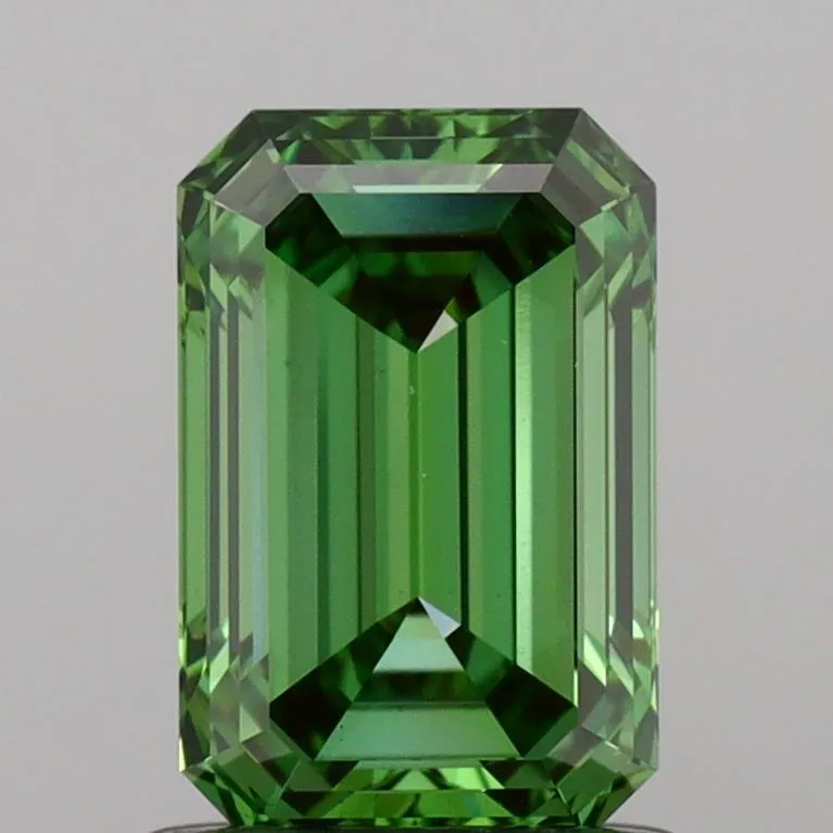 1.07ct Emerald Lab Grown Diamond (Colour Fancy Vivid Green, Clarity VS1, IGI Certified)