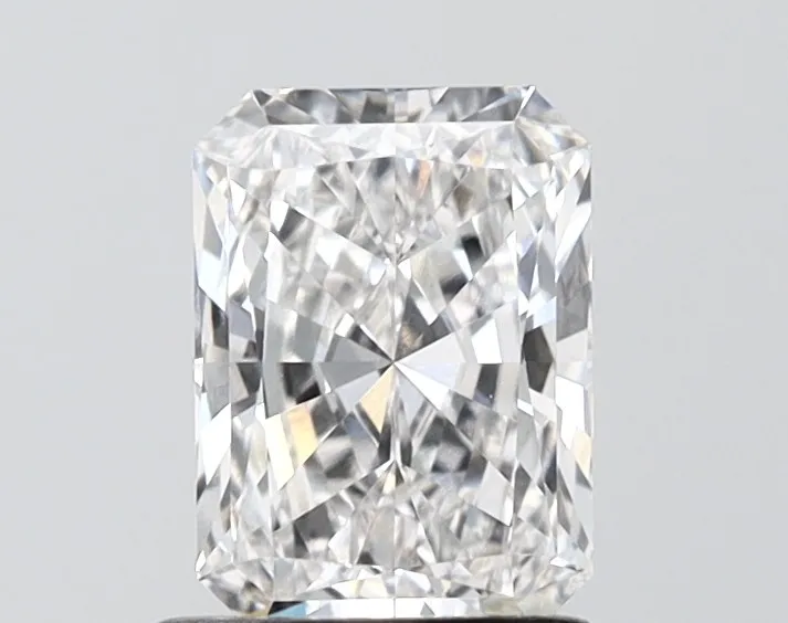 1.12ct Radiant Lab Grown Diamond (Colour E, Clarity VVS2, IGI Certified)