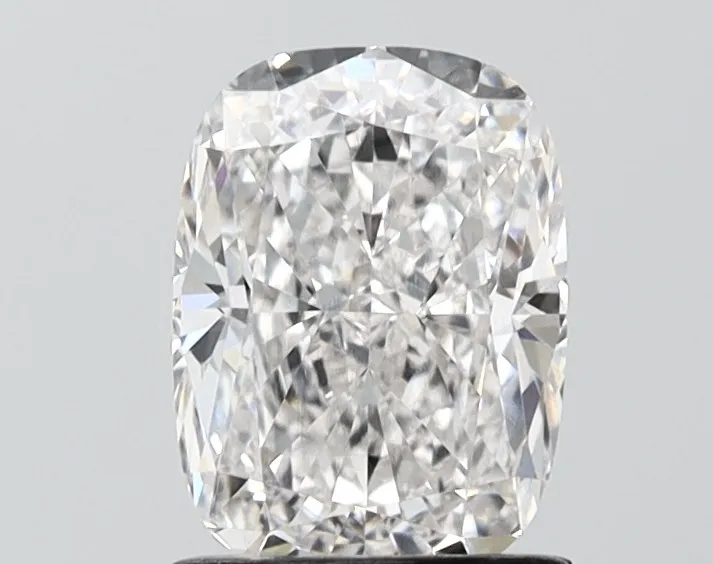 1.52ct Cushion modified Lab Grown Diamond (Colour E, Clarity VVS1, IGI Certified)