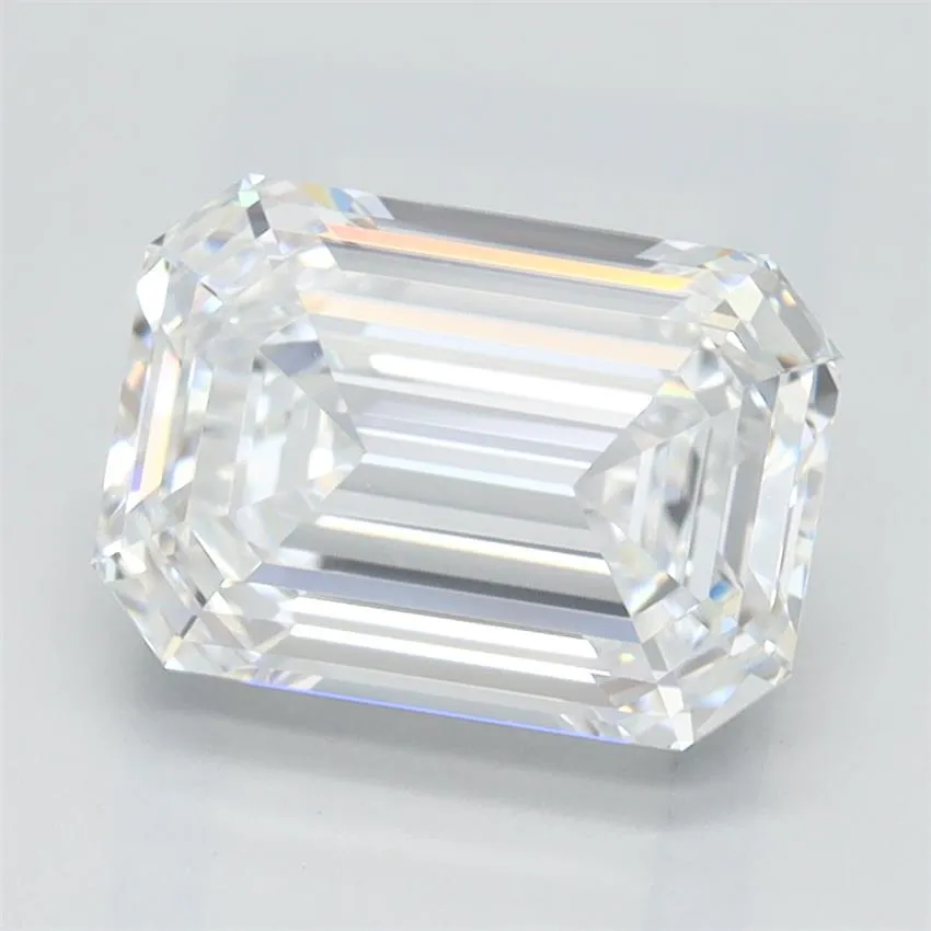 1.97ct Emerald Lab Grown Diamond (Colour D, Clarity VVS1, IGI Certified)