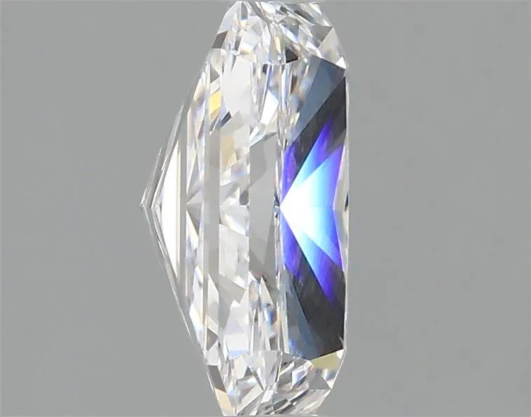 1.97ct Radiant Lab Grown Diamond (Colour D, Clarity VVS2, IGI Certified)