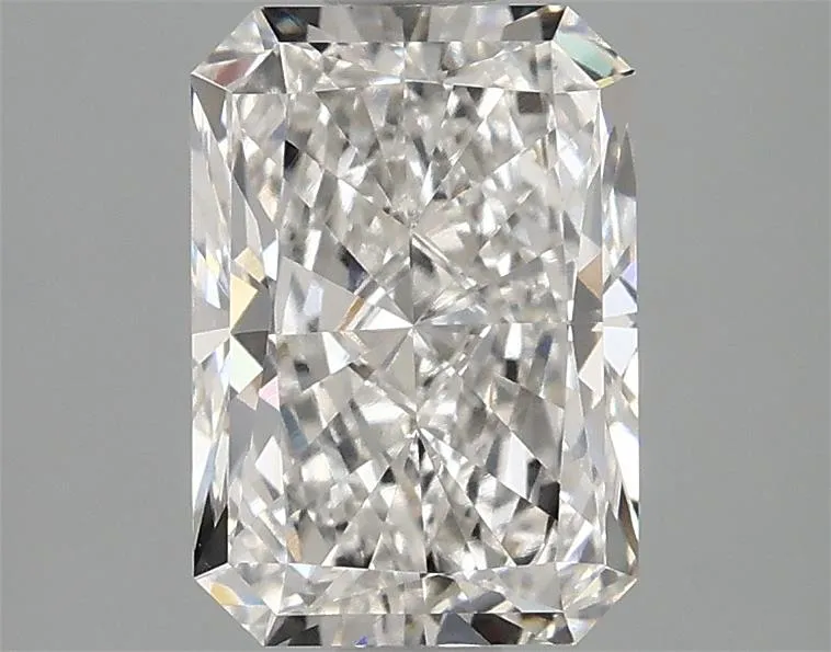 1.97ct Radiant Lab Grown Diamond (Colour G, Clarity VVS1, IGI Certified)