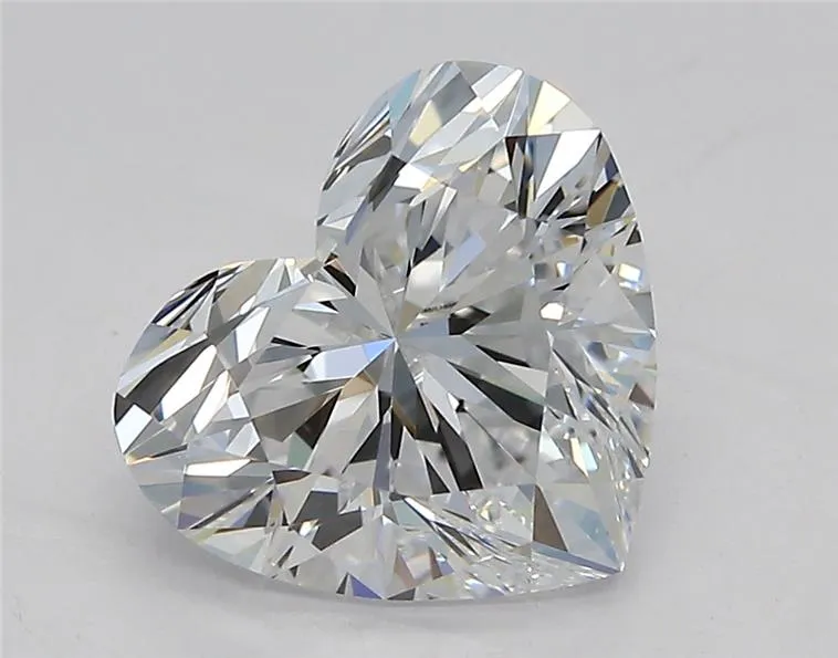2.07ct Heart Lab Grown Diamond (Colour D, Clarity VVS1, IGI Certified)