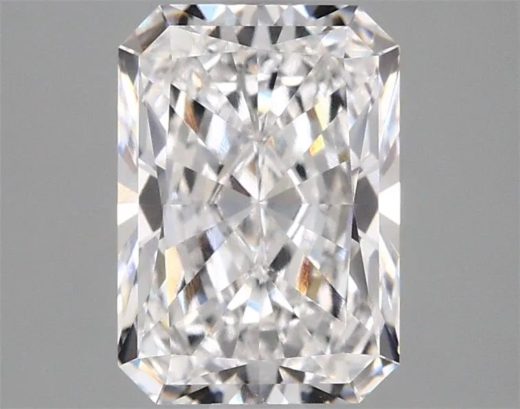 2.10ct Radiant Lab Grown Diamond (Colour E, Clarity VVS2, GIA Certified)