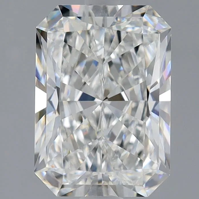 2.22ct Radiant Lab Grown Diamond (Colour F, Clarity VVS2, IGI Certified)