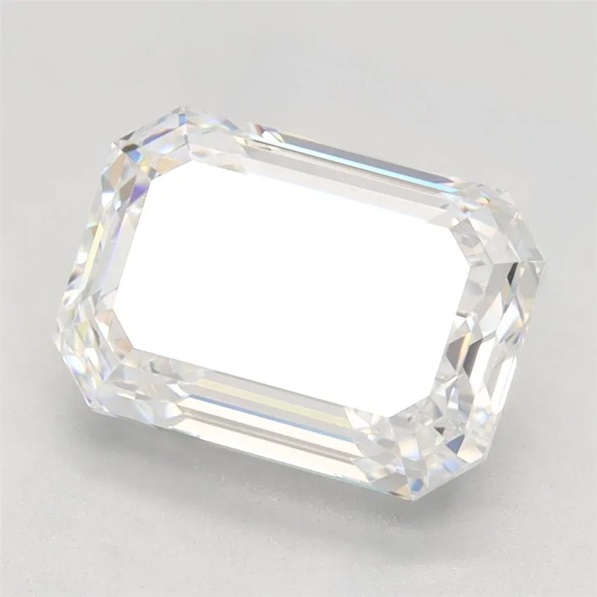 2.23ct Emerald Lab Grown Diamond (Colour D, Clarity VVS1, GIA Certified)