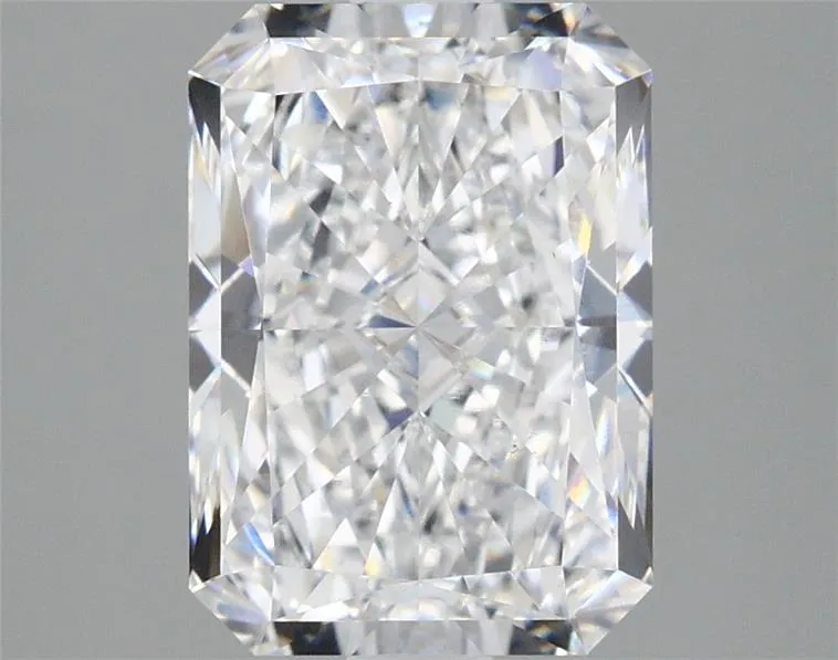 2.40ct Radiant Lab Grown Diamond (Colour E, Clarity VS1, IGI Certified)