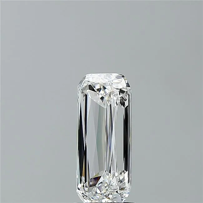2.55ct Cushion modified Lab Grown Diamond (Colour E, Clarity VVS2, IGI Certified)