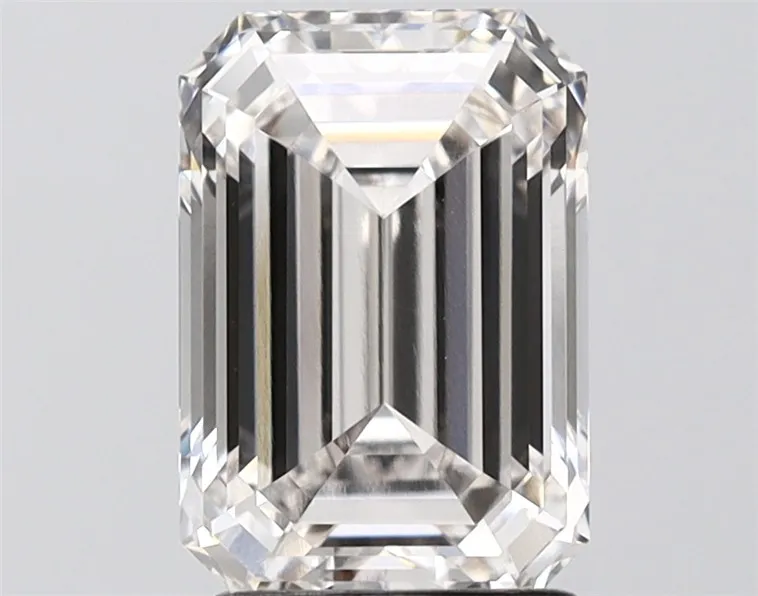 2.57ct Emerald Lab Grown Diamond (Colour G, Clarity VVS2, IGI Certified)