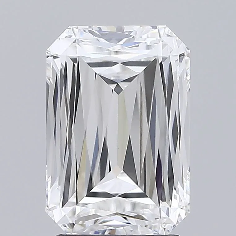 2.59ct Radiant Lab Grown Diamond (Colour E, Clarity VVS1, IGI Certified)