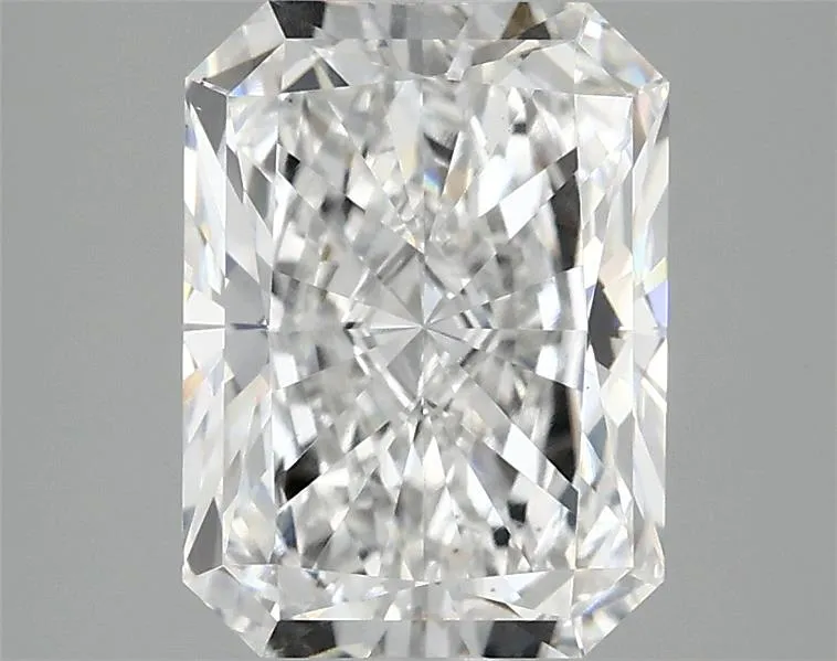 2.88ct Radiant Lab Grown Diamond (Colour E, Clarity VS1, IGI Certified)