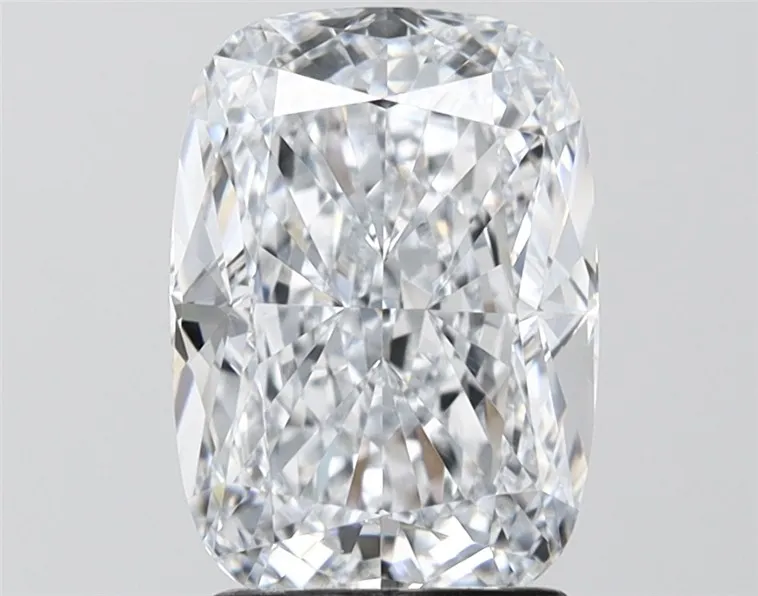 3.01ct Cushion modified Lab Grown Diamond (Colour F, Clarity VVS1, IGI Certified)