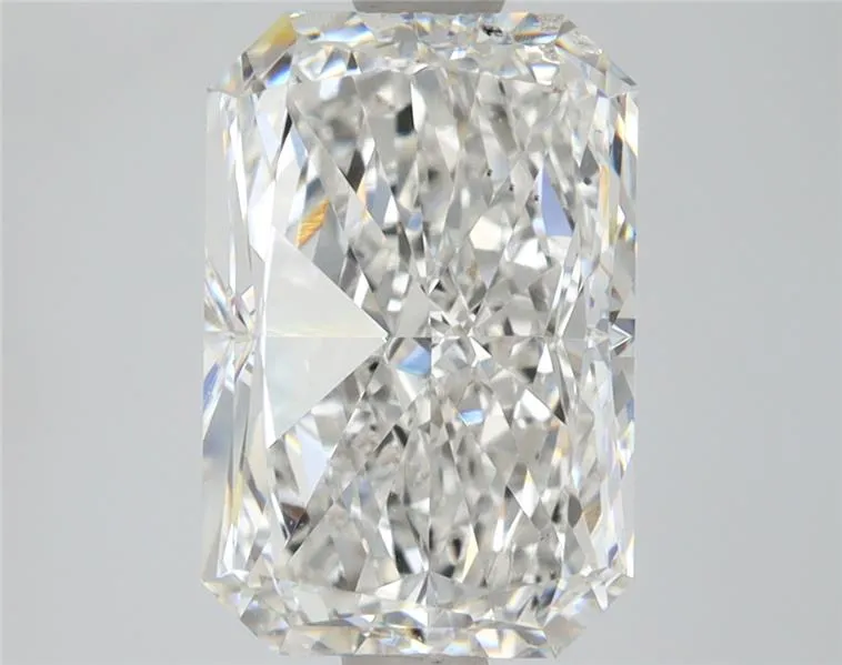 3.01ct Radiant Lab Grown Diamond (Colour F, Clarity SI1, IGI Certified)