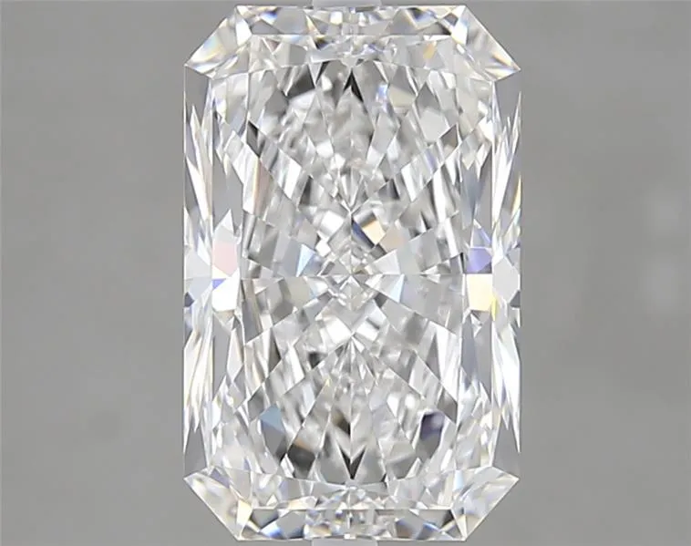 3.03ct Radiant Lab Grown Diamond (Colour E, Clarity IF, IGI Certified)