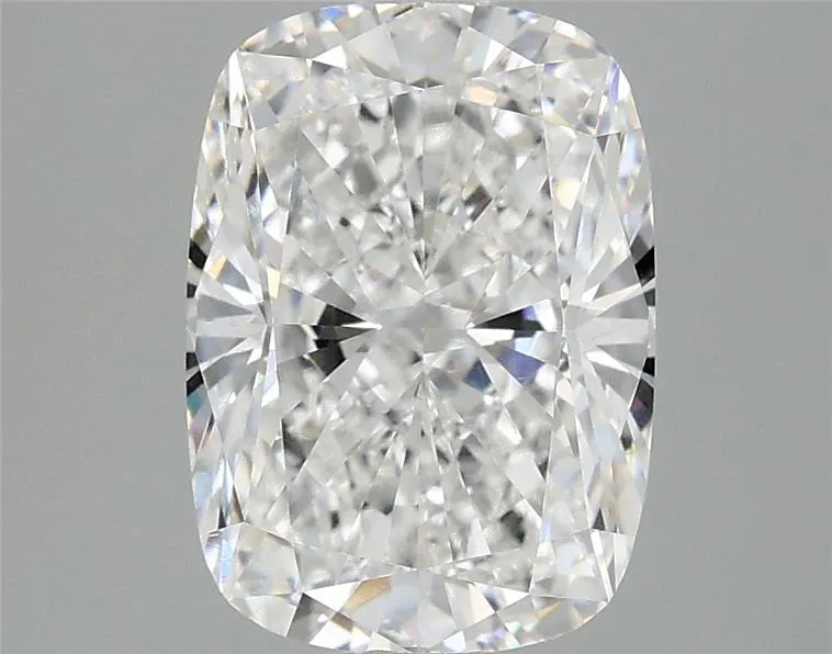 3.04ct Cushion modified Lab Grown Diamond (Colour E, Clarity VVS2, IGI Certified)