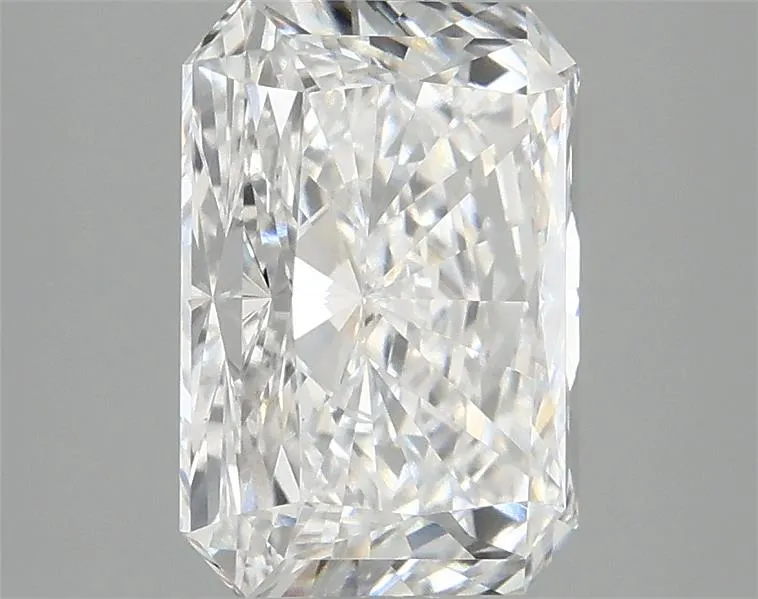 3.04ct Radiant Lab Grown Diamond (Colour D, Clarity VVS2, IGI Certified)