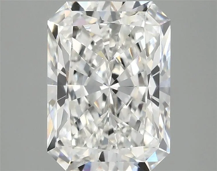 3.06ct Radiant Lab Grown Diamond (Colour F, Clarity VVS2, IGI Certified)