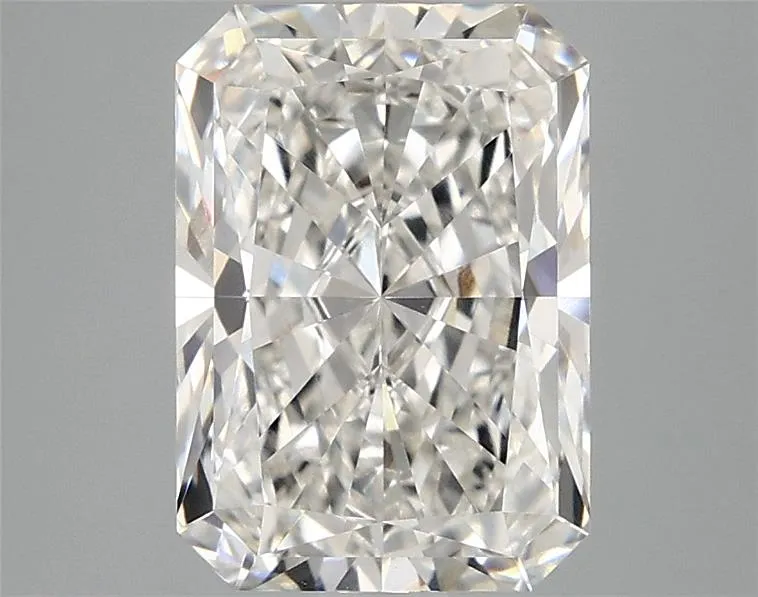 3.09ct Radiant Lab Grown Diamond (Colour G, Clarity VVS2, IGI Certified)