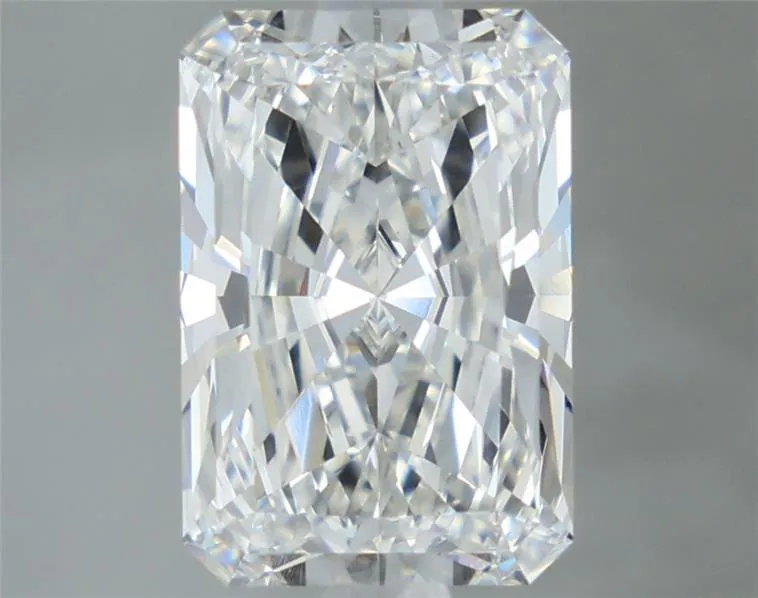 3.22ct Radiant Lab Grown Diamond (Colour F, Clarity VS1, Cut EX, IGI Certified)