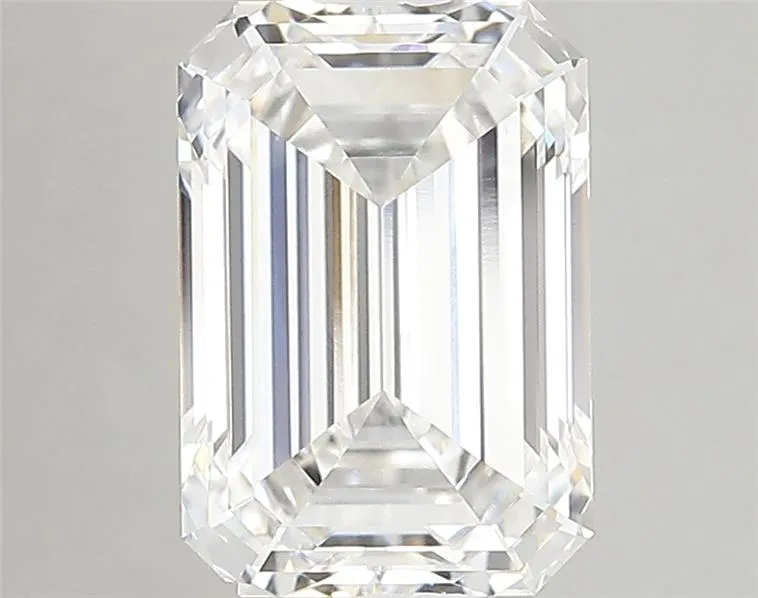 3.31ct Emerald Lab Grown Diamond (Colour F, Clarity VVS1, IGI Certified)