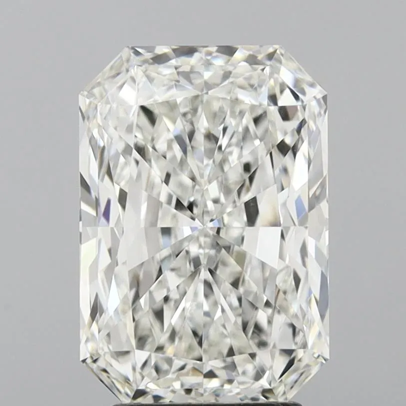 3.51ct Radiant Lab Grown Diamond (Colour F, Clarity VVS1, IGI Certified)