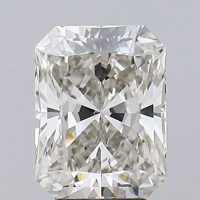 3.52ct Radiant Lab Grown Diamond (Colour I, Clarity VVS2, IGI Certified)