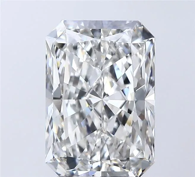 3.53ct Radiant Lab Grown Diamond (Colour F, Clarity VVS1, IGI Certified)