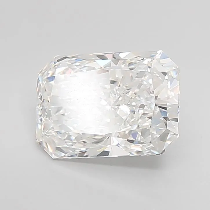 3.54ct Radiant Lab Grown Diamond (Colour E, Clarity VVS1, IGI Certified)