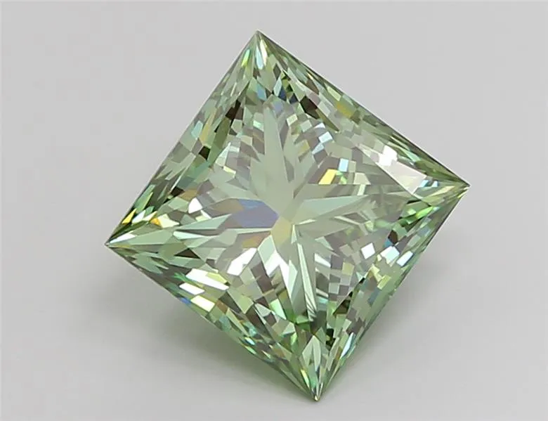 3.59ct Princess Lab Grown Diamond (Colour Fancy Vivid Green, Clarity VVS2, IGI Certified)