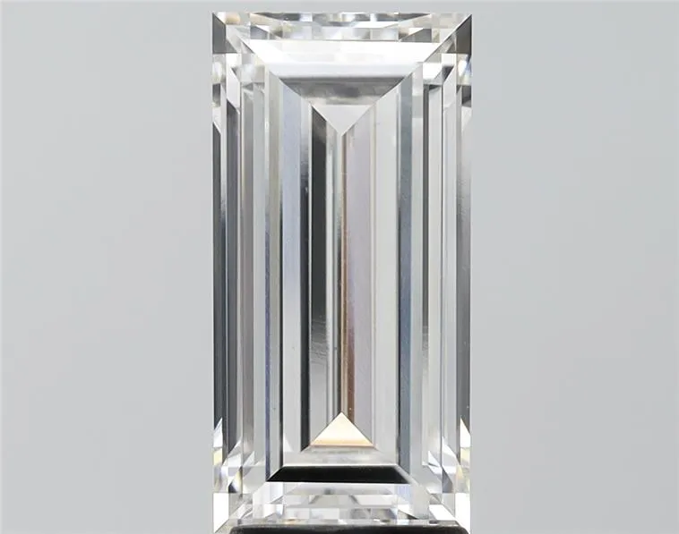 3.62ct Baguette Lab Grown Diamond (Colour H, Clarity VVS2, IGI Certified)
