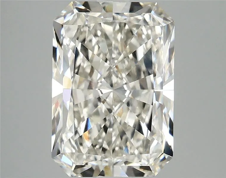 3.73ct Radiant Lab Grown Diamond (Colour H, Clarity VVS2, IGI Certified)
