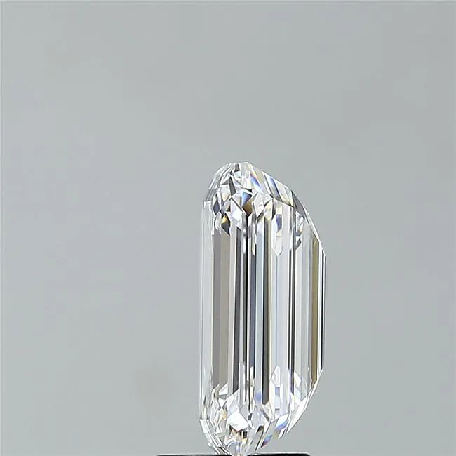3.75ct Emerald Lab Grown Diamond (Colour D, Clarity VVS2, IGI Certified)