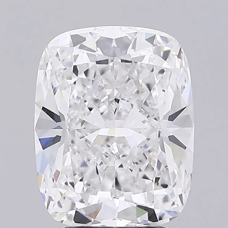 4.04ct Cushion brilliant Lab Grown Diamond (Colour E, Clarity VVS1, IGI Certified)