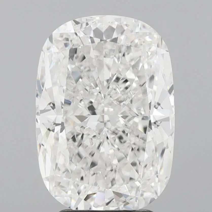 4.04ct Cushion modified Lab Grown Diamond (Colour F, Clarity VVS2, IGI Certified)
