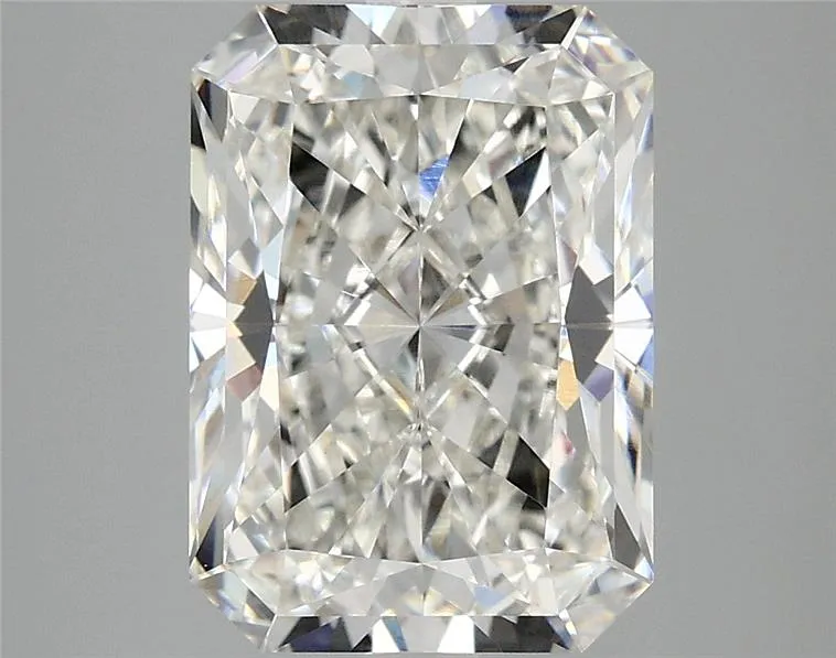 4.07ct Radiant Lab Grown Diamond (Colour G, Clarity VVS2, IGI Certified)