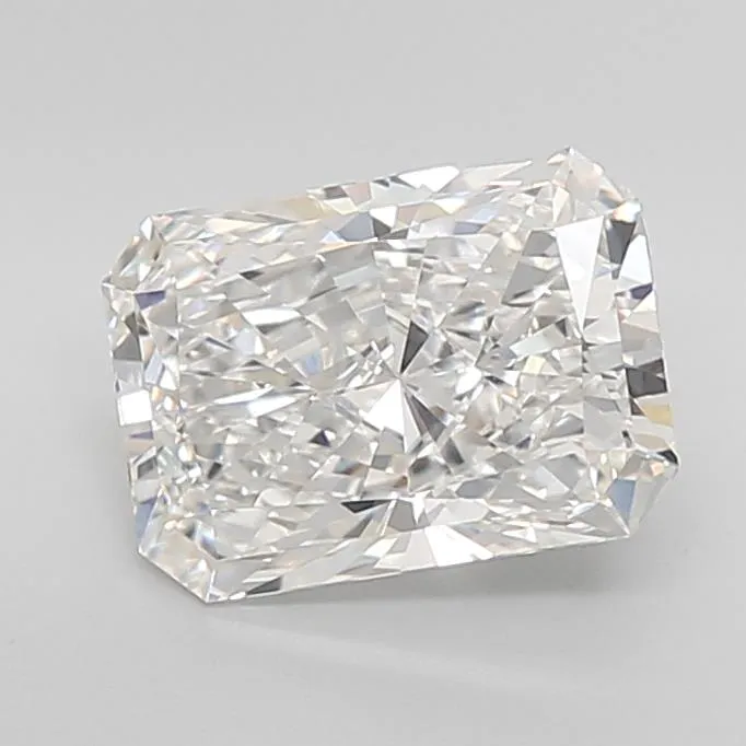 4.08ct Radiant Lab Grown Diamond (Colour F, Clarity VVS2, IGI Certified)