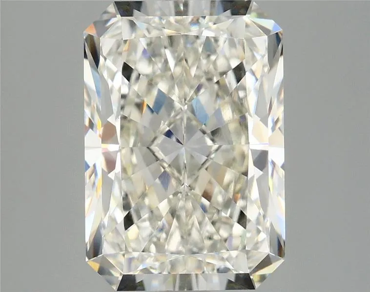 4.08ct Radiant Lab Grown Diamond (Colour H, Clarity VVS2, IGI Certified)