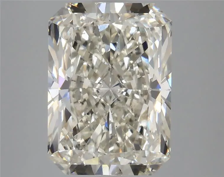 4.10ct Radiant Lab Grown Diamond (Colour I, Clarity VS2, IGI Certified)