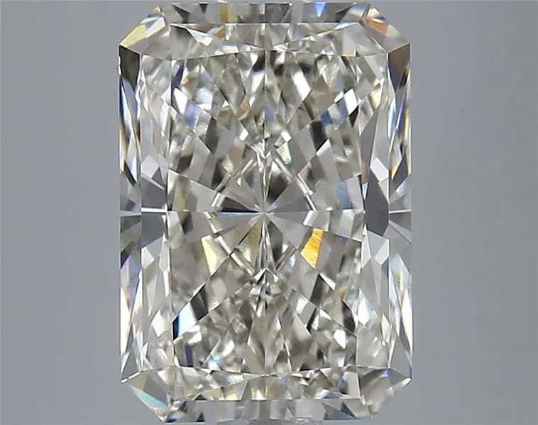 4.11ct Radiant Lab Grown Diamond (Colour I, Clarity VVS2, IGI Certified)