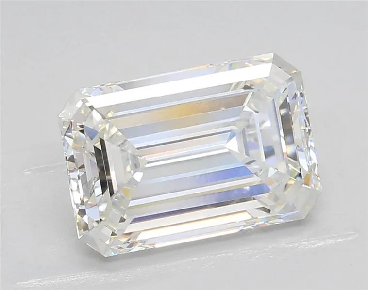 4.14ct Emerald Lab Grown Diamond (Colour G, Clarity VVS2, IGI Certified)
