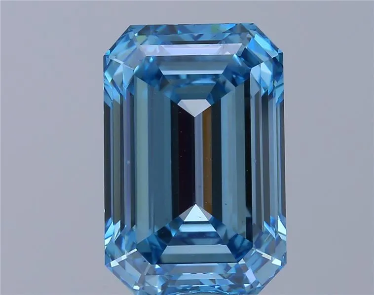 4.19ct Emerald Lab Grown Diamond (Colour Fancy Vivid Blue, Clarity VS1, IGI Certified)