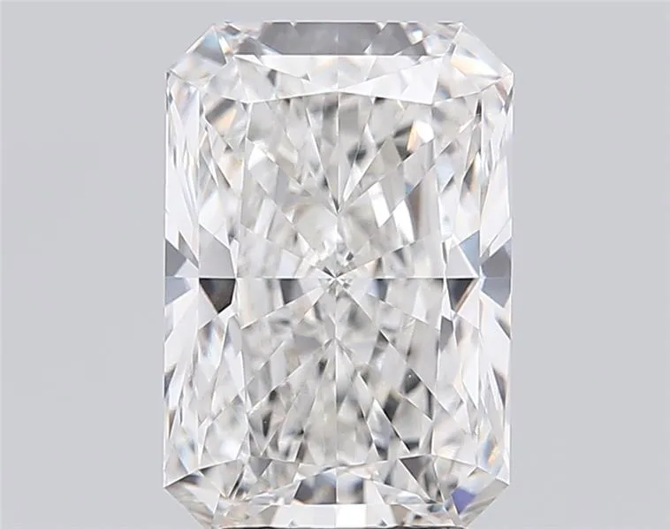 4.41ct Radiant Lab Grown Diamond (Colour G, Clarity VVS2, IGI Certified)