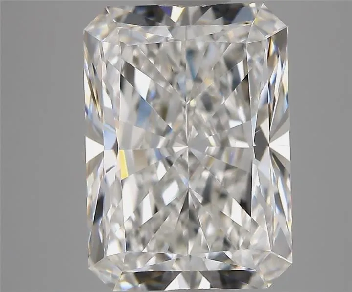 4.44ct Radiant Lab Grown Diamond (Colour E, Clarity IF, IGI Certified)